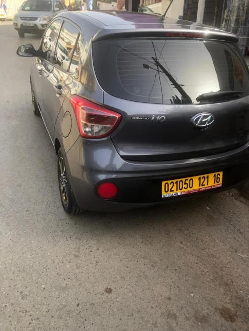 Hyundai Grand i10 2021 