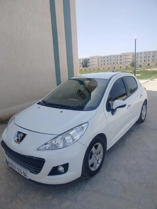 Peugeot 207 2013 1،4 sempl