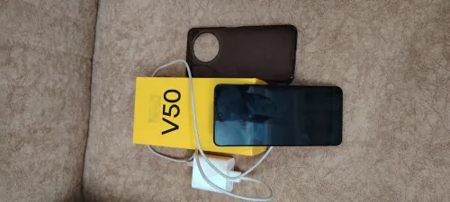 Realme Realme V50
