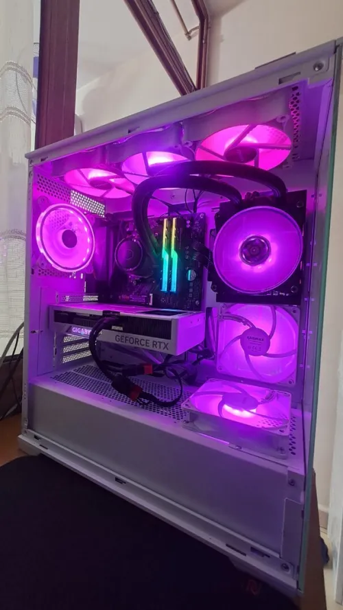 NVIDIA GIGABYTE RTX 4070 SUPER EAGLE OC 12 GO