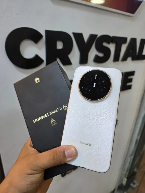 Huawei Mate 70 AiR
