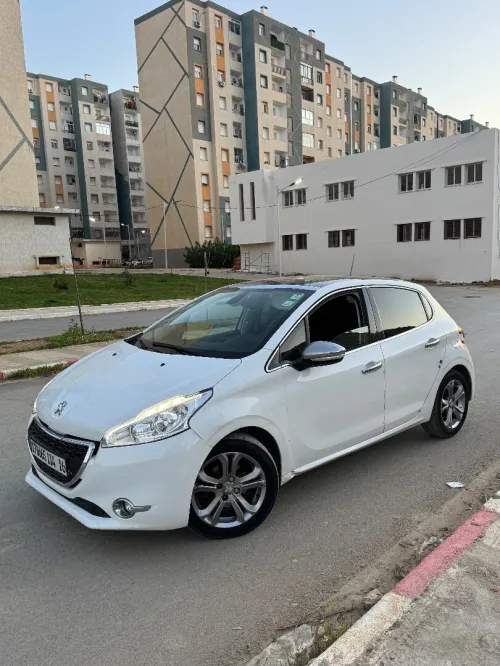 Peugeot 208 2014 Allure