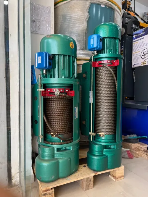 TRANSPALETTE CISEAU 1T /TRANSPALETTE ELECT 1.5T /TRANSPALETTE MANUELLE ( 2T 2.5T 3T ) / 2M 1M50 1M15
