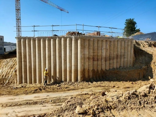 Forage pieux et micropieux Travaux de Battage Rideaux de Palplanches marteau et vibro fonçage