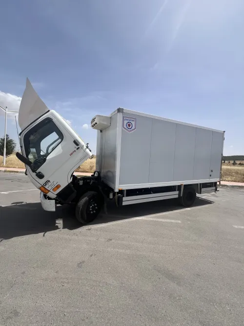 Hyundai Hd 78 frigo 
