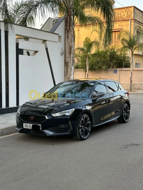 Cupra  Leon 2021 