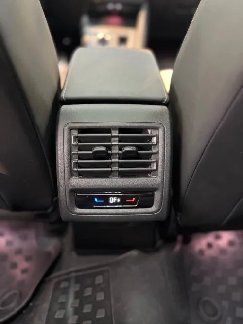 Volkswagen Golf 8 2025 R-Line