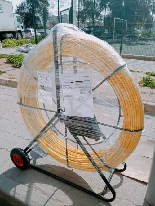 Aiguille de tirage de câble fibre optique  / electrique , résau informatique