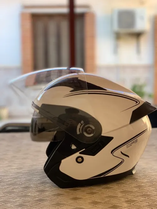 Casque Sym homologué DOT neuf