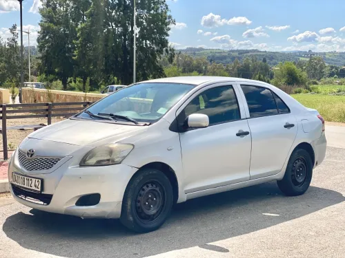 Toyota Yaris Sedan 2012 Yaris Sedan