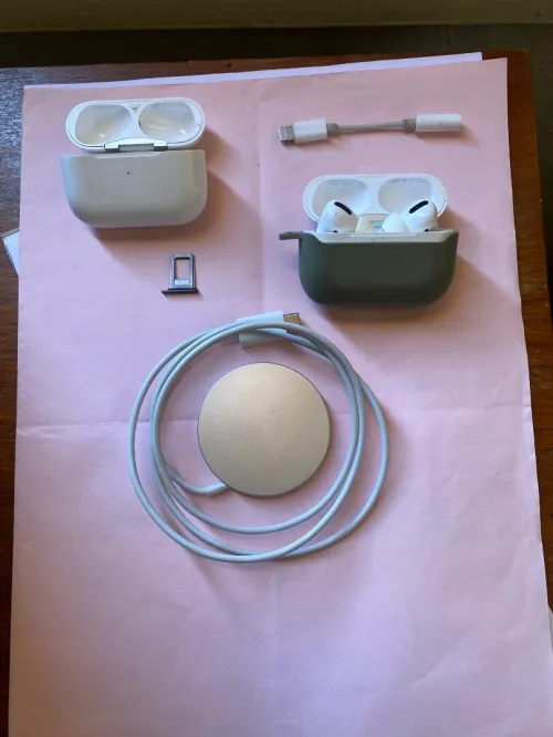AirPods 
