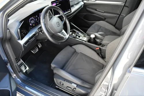 Volkswagen Golf 8 2024 Edition 50