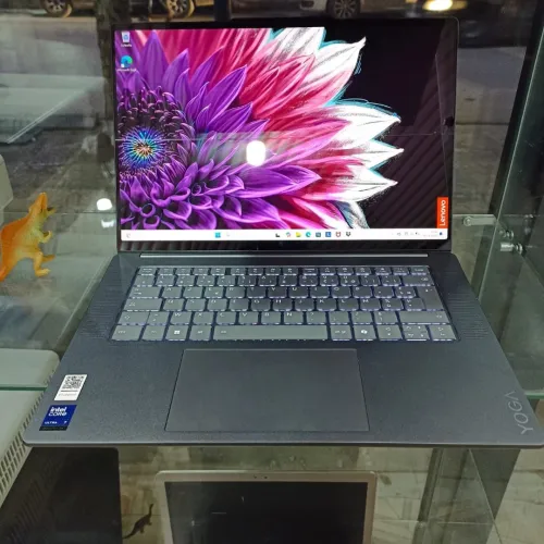 Lenovo Slim 7i Aura Copilot+