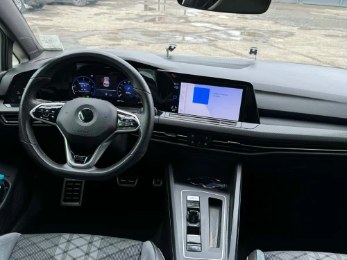 Volkswagen Golf 8 2021 R-Line