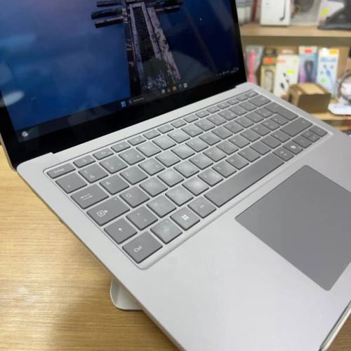MICROSOFT SURFACE LAPTOP 6 ULTRA 5 135H 8GB 256 SSD TACTILE