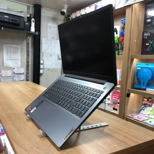 LENOVO IDEAPAD SLIM 3 RYZEN 5 7520U 8GB 512SSD 15.6" NEUF SOUS EMBALLAGE 