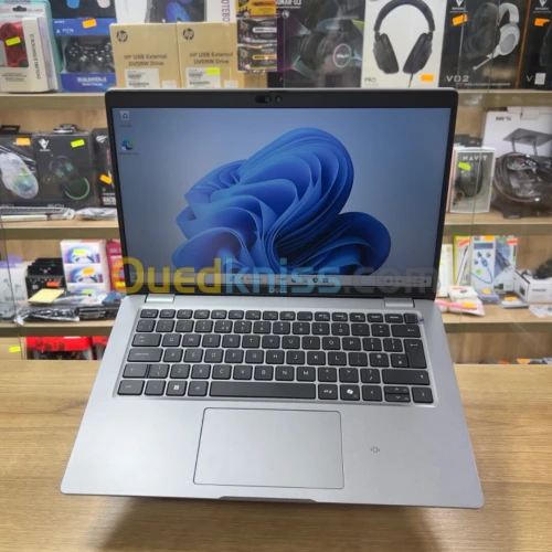 DELL LATITUDE 5450 ultra 5 16GB 512 SSD 