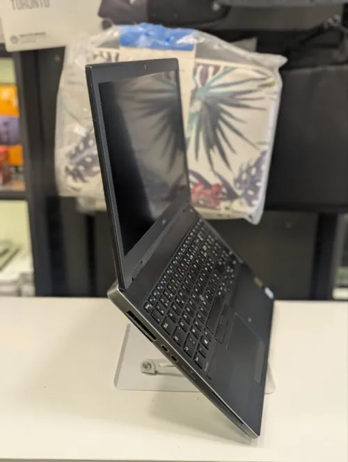 LAPTOP Dell Precision 7530 Workstation i5-8400H NVIDIA Quadro P3200 6Go 16gb 256gb 15.6 FHD