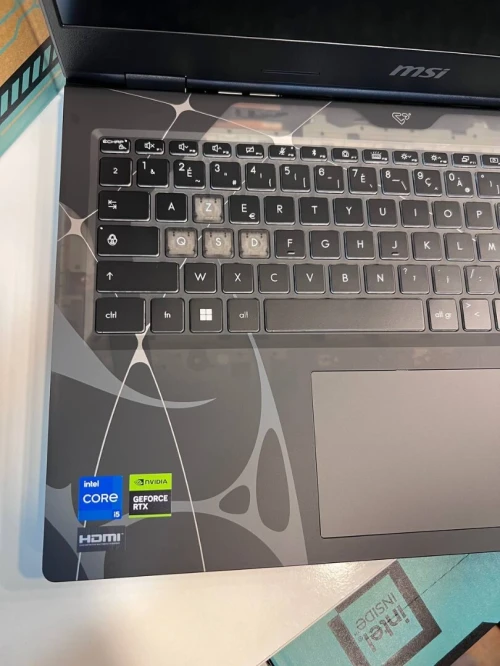 LAPTOP MSI CYBORG 15 B13WEKG INTEL I5 13420H 16GB DDR5 512GB SSD GEFORCE RTX 5050 8GB GDDR7
