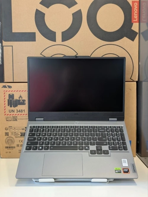 LAPTOP LENOVO LOQ 15 RYZEN 5 220 16GB DDR5 512 SSD RTX5050 8GB 15,6 FHD 144HZ