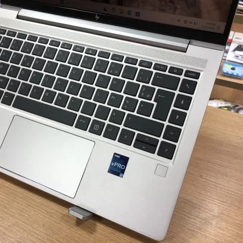 HP ELITEBOOK 640 G9 I7 12TH 16GB 256SSD 14" TACTILE 