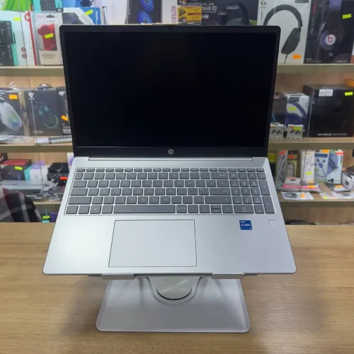 HP 15 NOTEBOOK I5 1334U 8GB 512SSD NVME 15.6"FHD EMPREINT DIGITAL