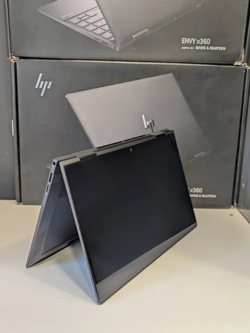 HP ENVY x360 Convertible 2-in-1  AMD Ryzen 5 4500U 8GB 256Go 13.3"