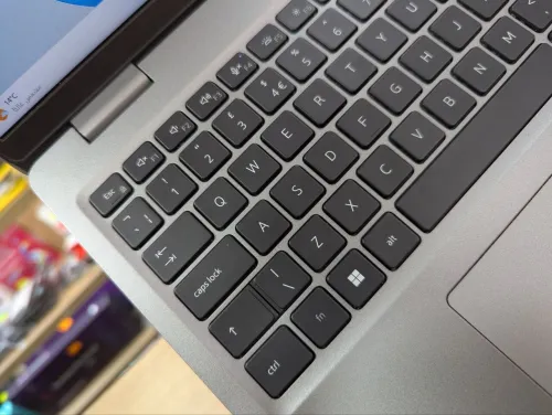 DELL LATITUDE 5520 I7 1185G7 16GB 512SSD 15.6"