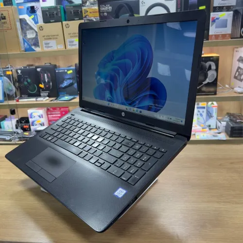 LAPTOP HP 15 I3 7020U 8GB 128SSD+1TBHDD 15.6" 