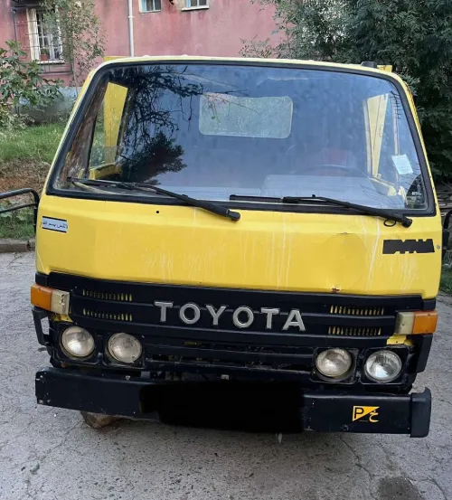 Toyota Dyna 1987