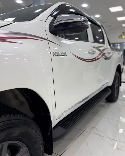 Toyota Revo  2026 4x4