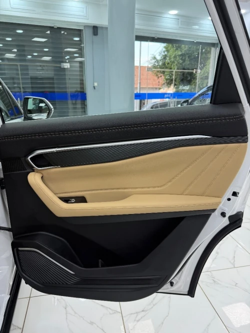 Geely OKAVANGO 2024 7plas