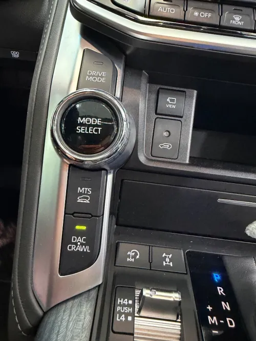 Toyota Land Cruiser  2026 VX .R