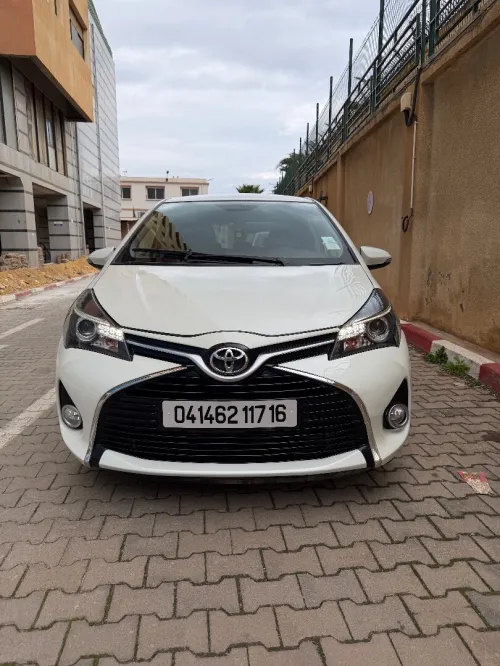 Toyota Yaris 2017 Red Edition