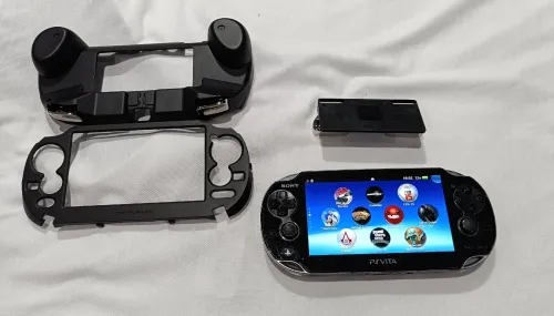 PS VITA Oled avec pochette et kit L2R2 et L3R3