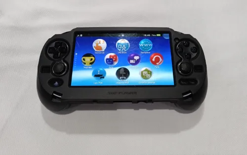 PS VITA Oled avec pochette et kit L2R2 et L3R3