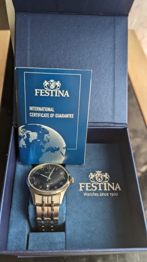 Montre Festina F20466/3 Classic Titanium