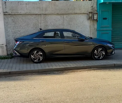 Hyundai Elantra 2025 Glx