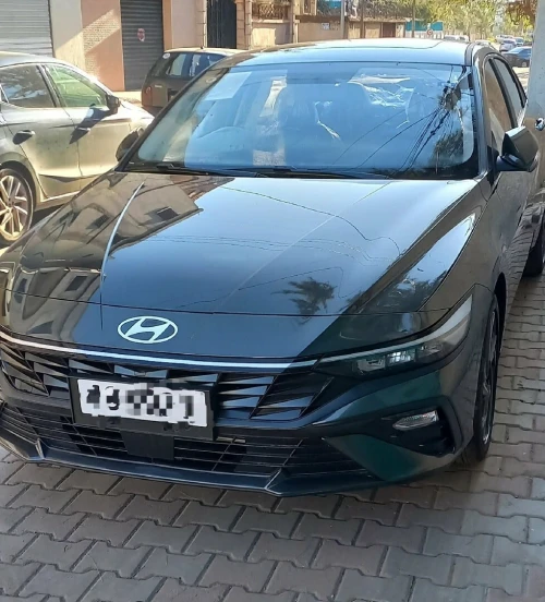 Hyundai Elantra 2025 Glx