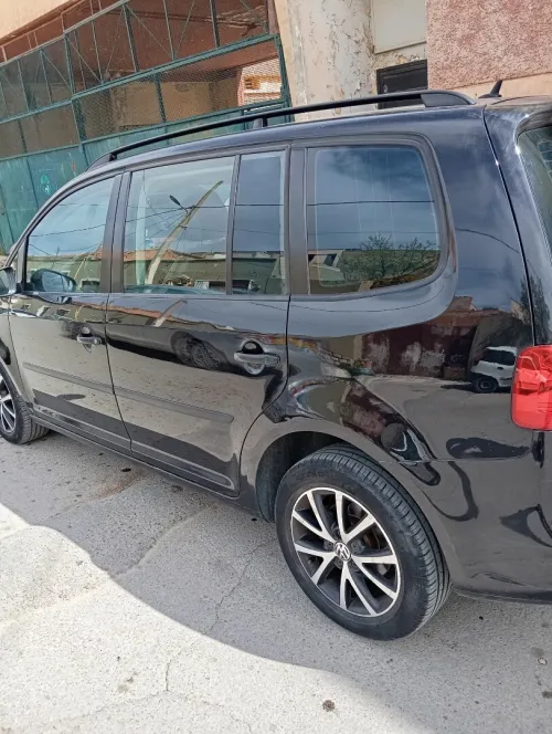 Volkswagen Touran 2014 Life