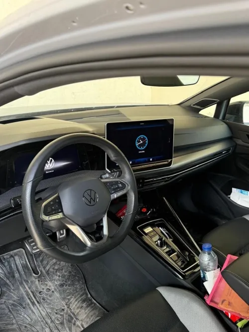 Volkswagen Golf 8 2025 R