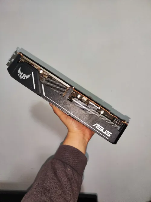 Carte Graphique RX 5600 XT Asus gaming TUF 3fans