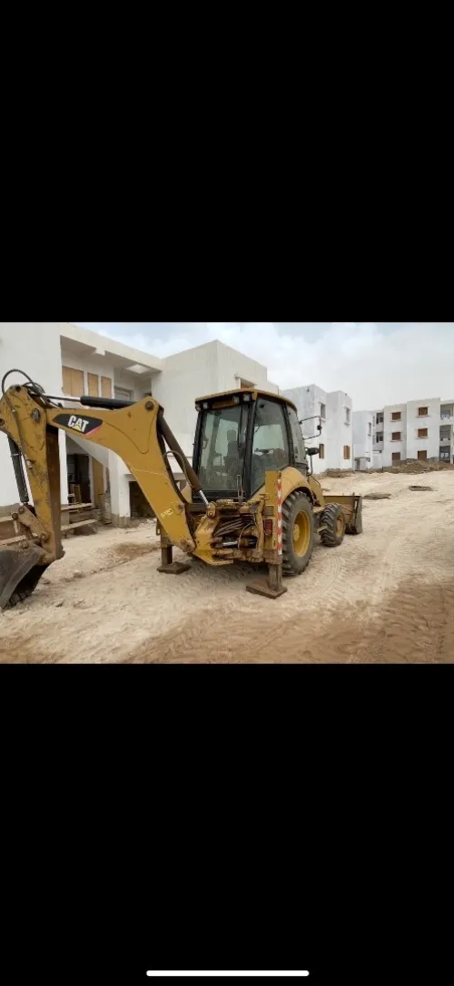 caterpillar 422F 2013