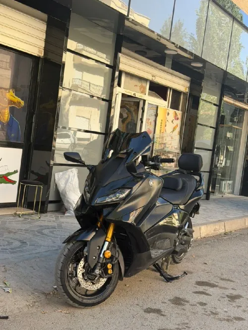 tmax Yamaha tmax 2023