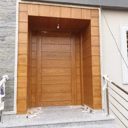 Porte d entrée a pivot