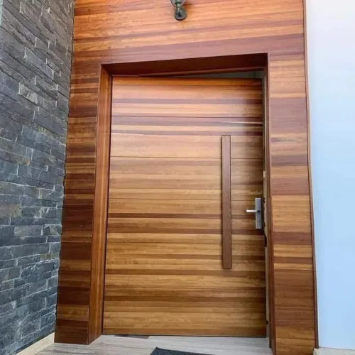 Porte d entrée a pivot