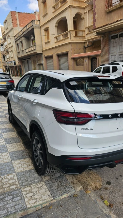 Geely Coolray 2025 