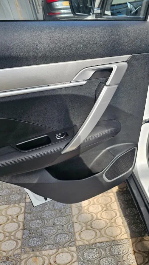 Geely Coolray 2025 