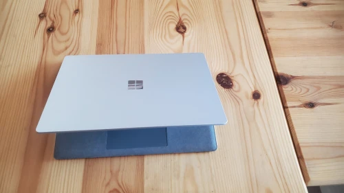 Surface laptop 4