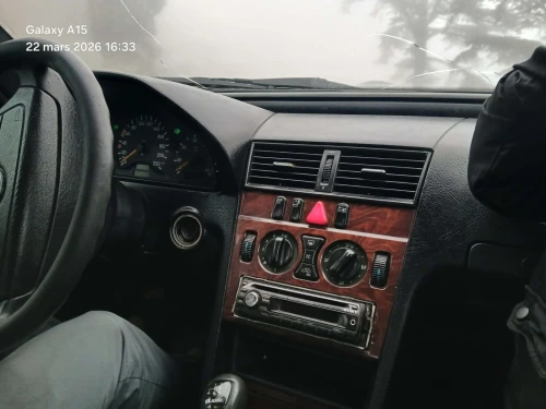 Mercedes Classe C 2000 W202
